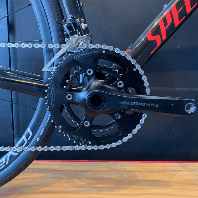 Bicicleta Specialized Roubaix Sport Carbon 105 Aro 700 22v T-56 Preta e Vermelha - Seminova