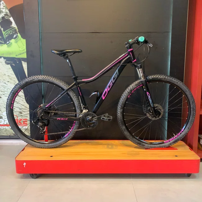 Bicicleta Oggi Float Sport Aro 29 Tourney 21v Grafite e Rosa -  Seminova