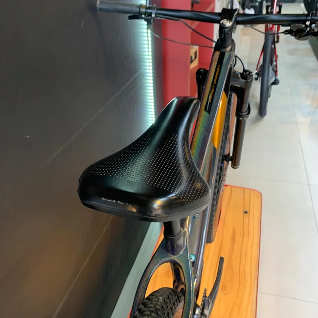 Bicicleta Sense Impact Carbon Aro 29 Deore 12v Camaleão - Seminova