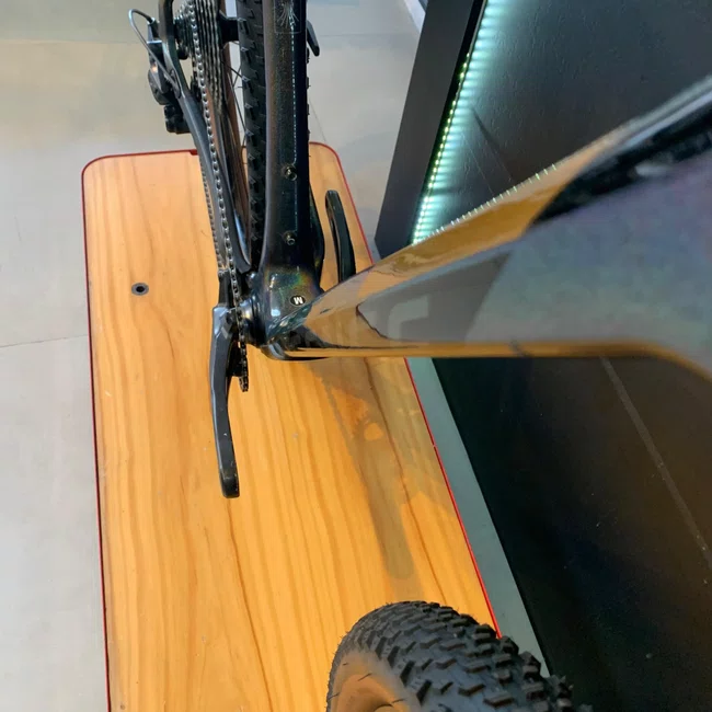Bicicleta Sense Impact Carbon Aro 29 Deore 12v Camaleão - Seminova