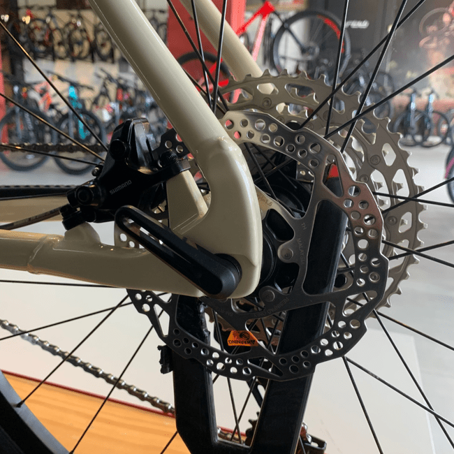 Bicicleta Sense Impact Comp Aro 29 Deore 12v 2023 Creme e Marrom
