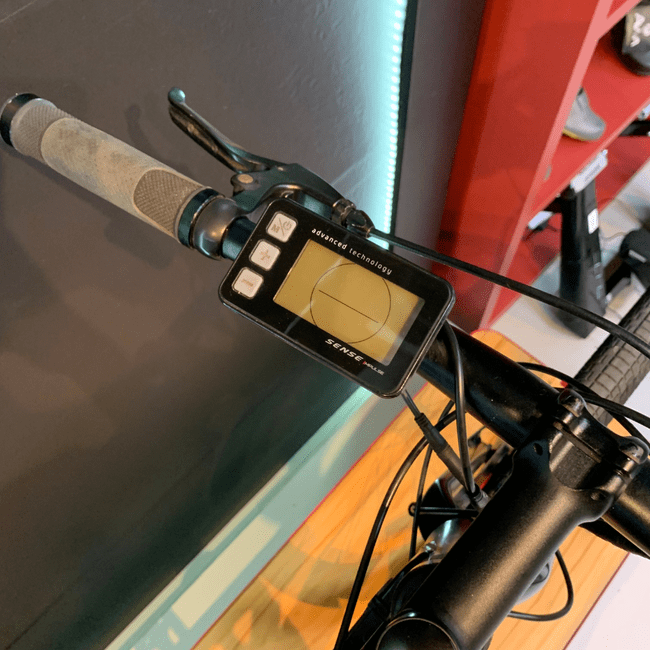 Bicicleta Sense Impulse E-Urban Aro 27,5 Acera 8v Preto e Vermelho - Seminova