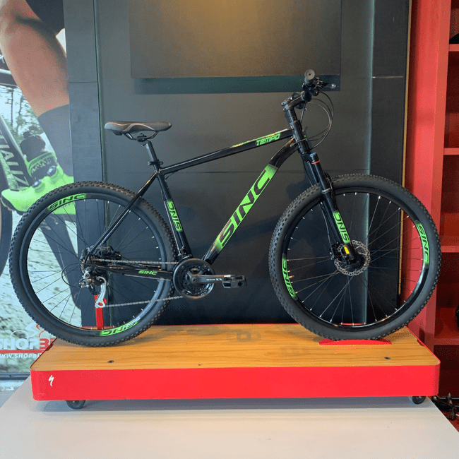 Bicicleta Sinc Tempo Aro 29 Tourney 21v Preto e Verde
