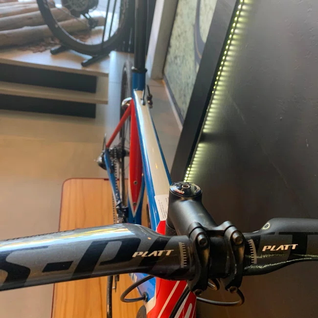 Bicicleta Soul 3R3 Carbon Aro 700 Sram Force 22V Azul e Vermelho - Seminova