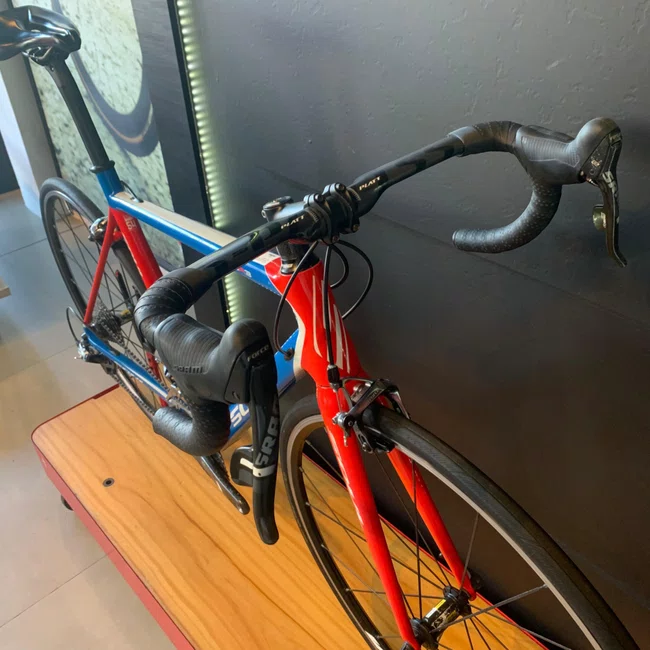 Bicicleta Soul 3R3 Carbon Aro 700 Sram Force 22V Azul e Vermelho - Seminova