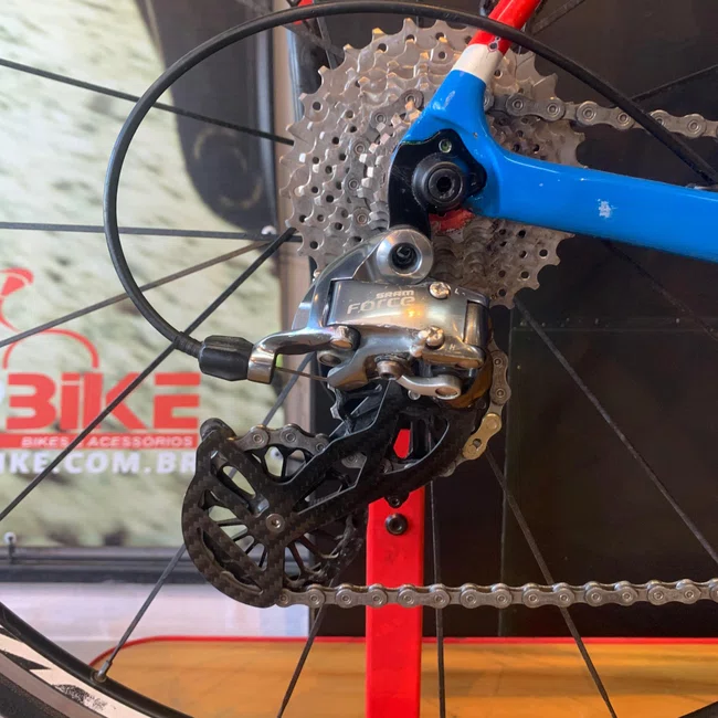 Bicicleta Soul 3R3 Carbon Aro 700 Sram Force 22V Azul e Vermelho - Seminova