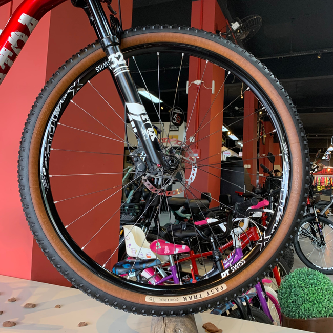 Bicicleta Soul Krakatoa Aro 29 NX 12V Vermelha e Prata - Seminova