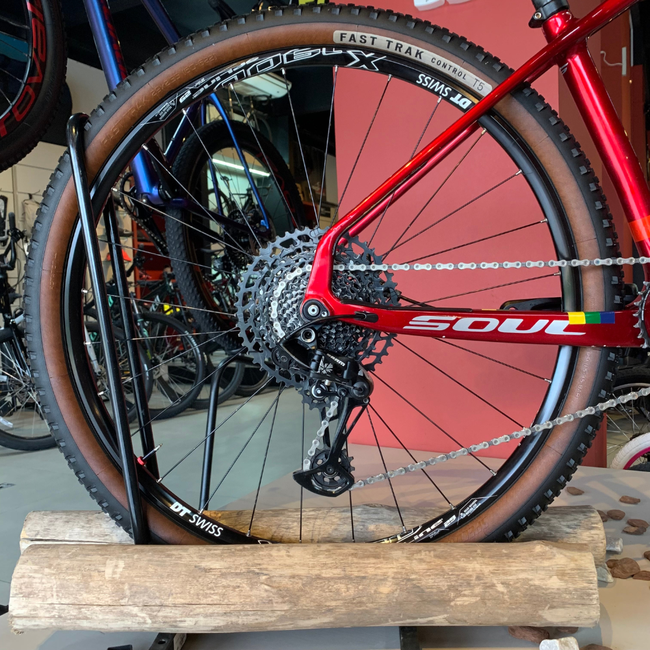 Bicicleta Soul Krakatoa Aro 29 NX 12V Vermelha e Prata - Seminova