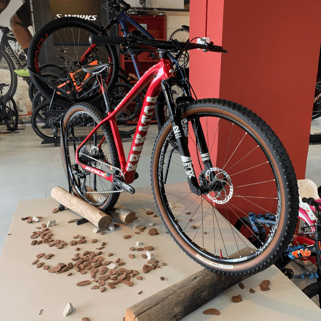 Bicicleta Soul Krakatoa Aro 29 NX 12V Vermelha e Prata - Seminova