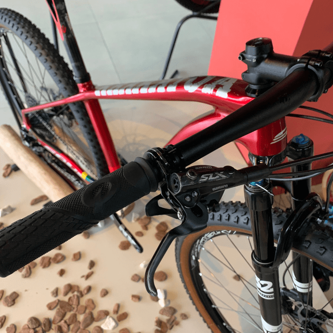 Bicicleta Soul Krakatoa Aro 29 NX 12V Vermelha e Prata - Seminova