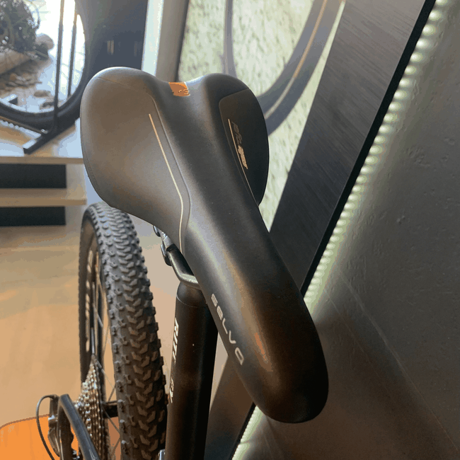 Bicicleta Soul Magma HT 229 Carbon Aro 29 Deore 12v Azul Marinho e Laranja - Seminova