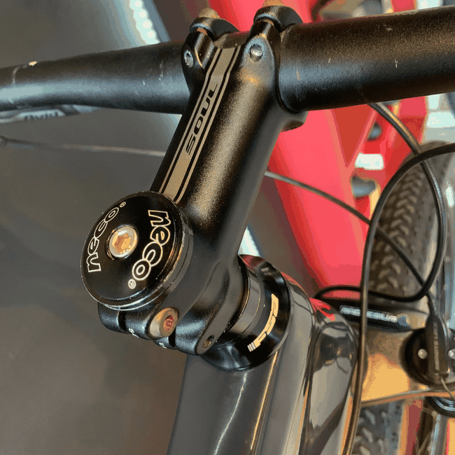Bicicleta Soul Magma HT 229 Carbon Aro 29 Deore 12v Azul Marinho e Laranja - Seminova