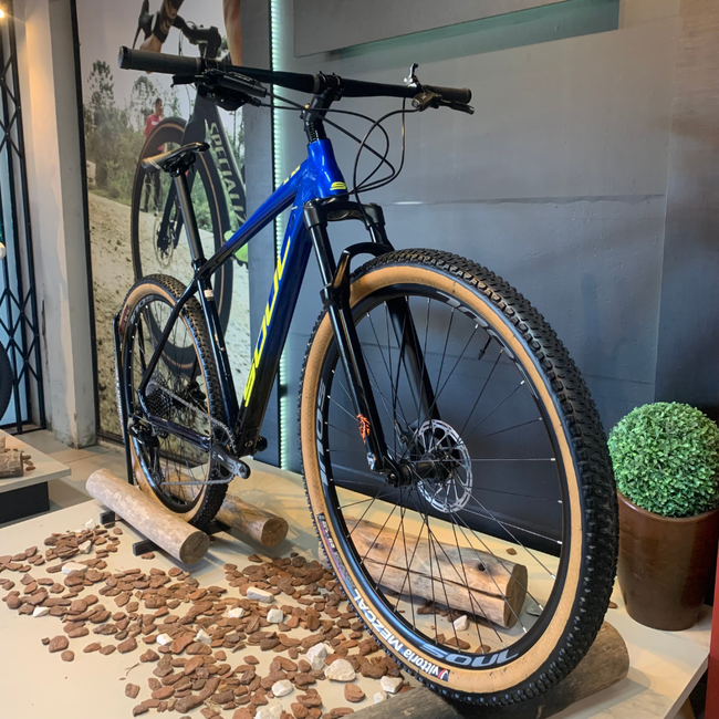 Bicicleta Soul SL329 Aro 29 SX 12v Azul e Amarelo e Preto - Seminova