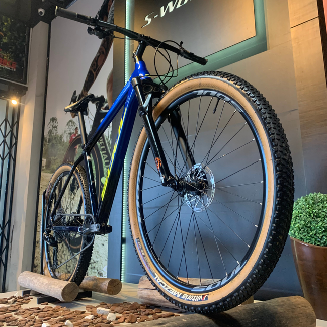 Bicicleta Soul SL329 Aro 29 SX 12v Azul e Amarelo e Preto - Seminova