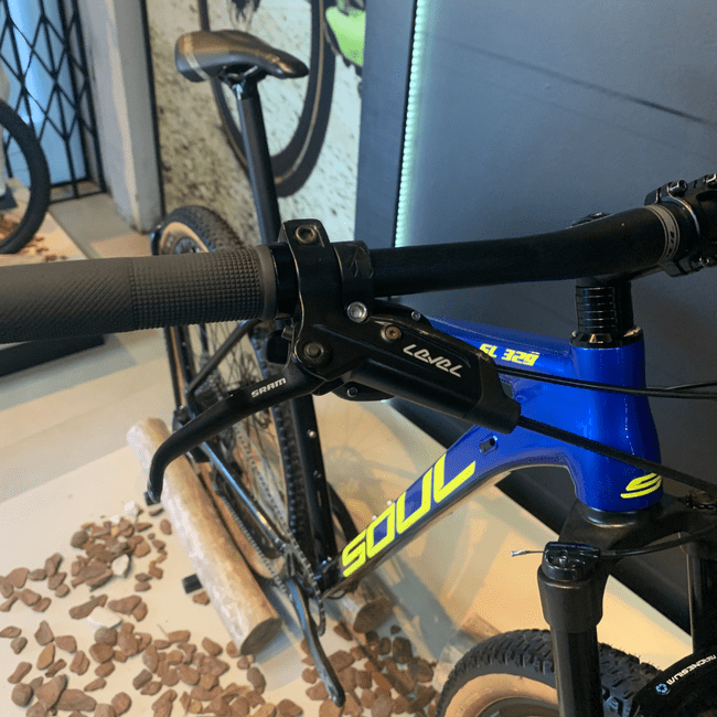 Bicicleta Soul SL329 Aro 29 SX 12v Azul e Amarelo e Preto - Seminova