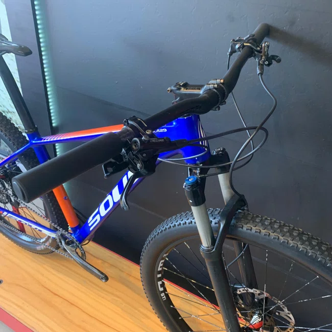 Bicicleta Soul Sl429 Shimano Slx 12v Azul e Laranja - Seminova