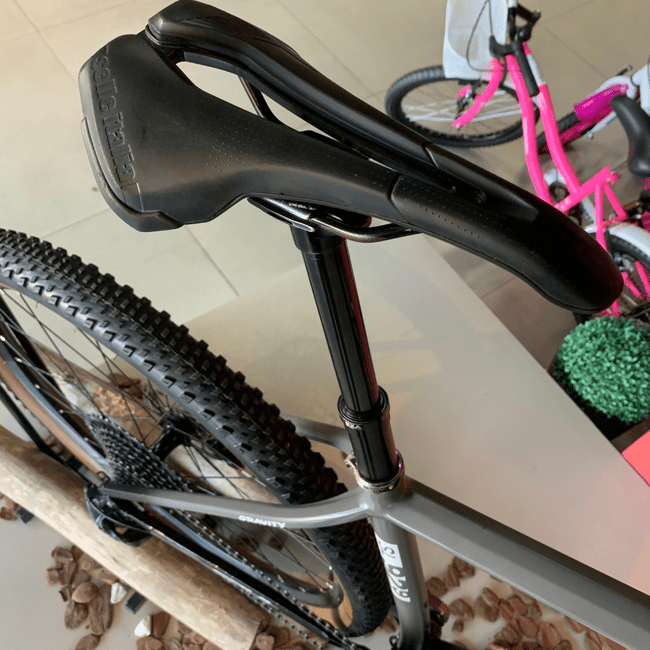 Bicicleta Soul SL929 Aro 29 GX 12v Grafite e Branco - Seminova