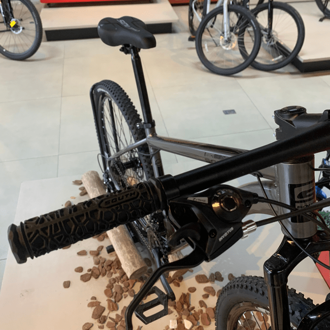 Bicicleta South Legend Aro 29 Tourney 21v Grafite e Preto