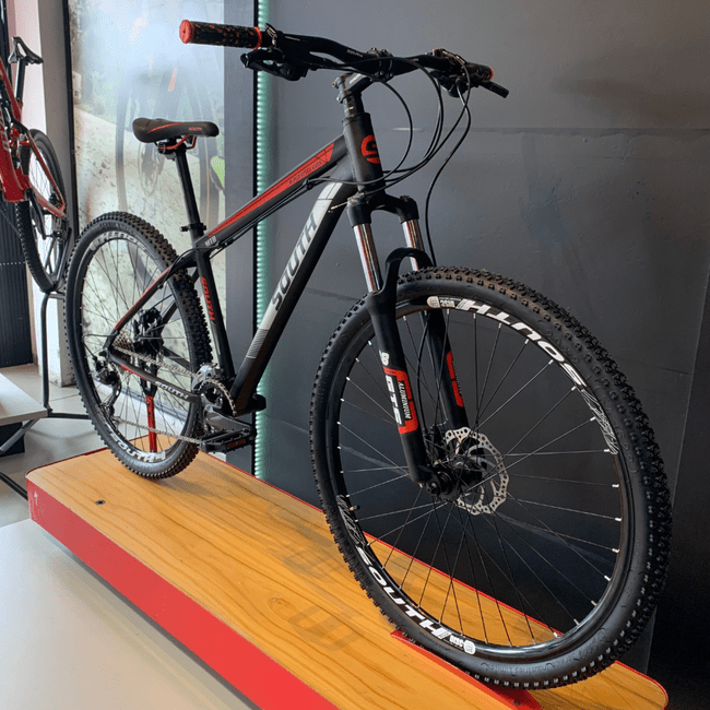 Bicicleta South Super Speed HD Aro 29  Altus 18v Preto e Vermelho