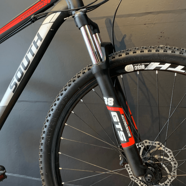 Bicicleta South Super Speed HD Aro 29  Altus 18v Preto e Vermelho