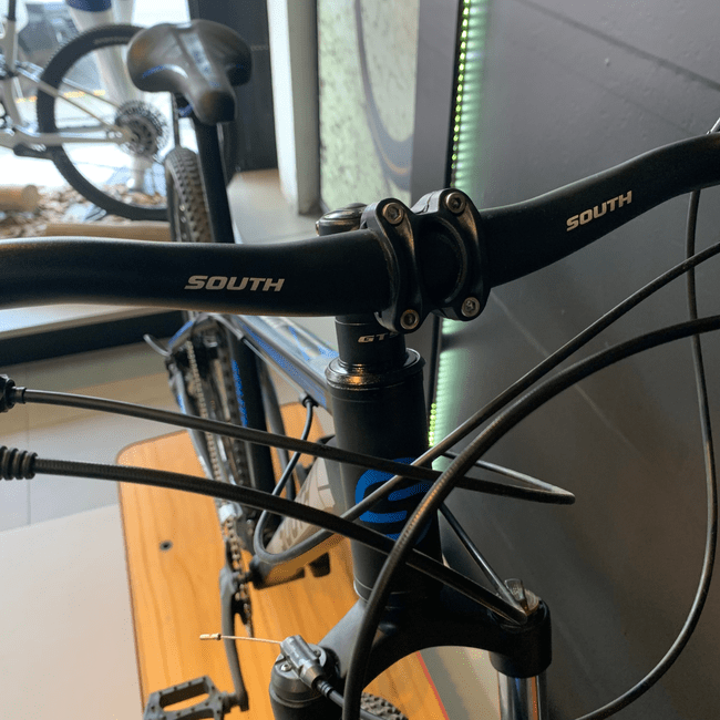 Bicicleta South Super Speed HD Aro 29 Altus 18v Preto e Azul