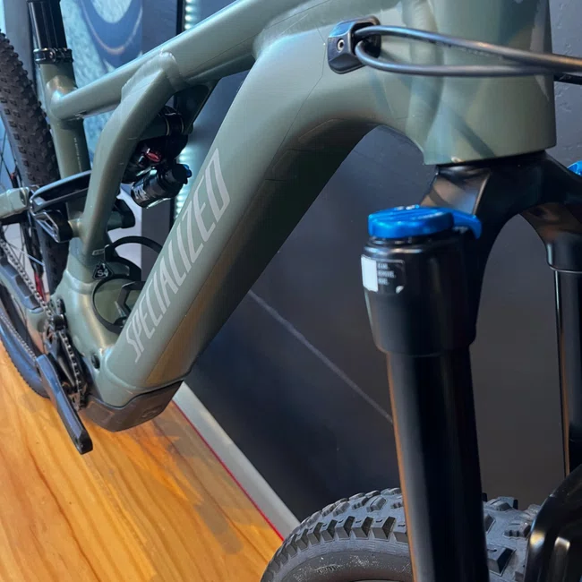 Bicicleta Specialized Aro 29 Levo Comp Alloy Gx 12v Verde Militar - Seminova