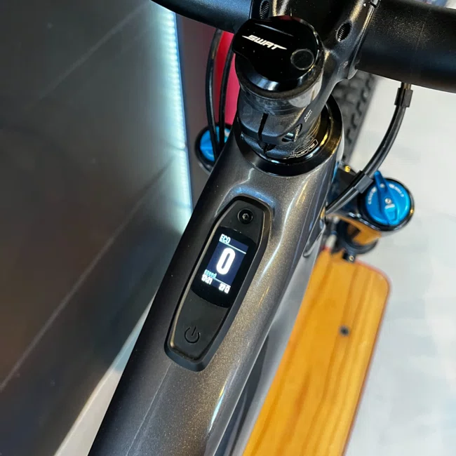 Bicicleta Specialized Aro 29 Levo G3 Comp Carbon 12v Grafite e Preto - Seminova
