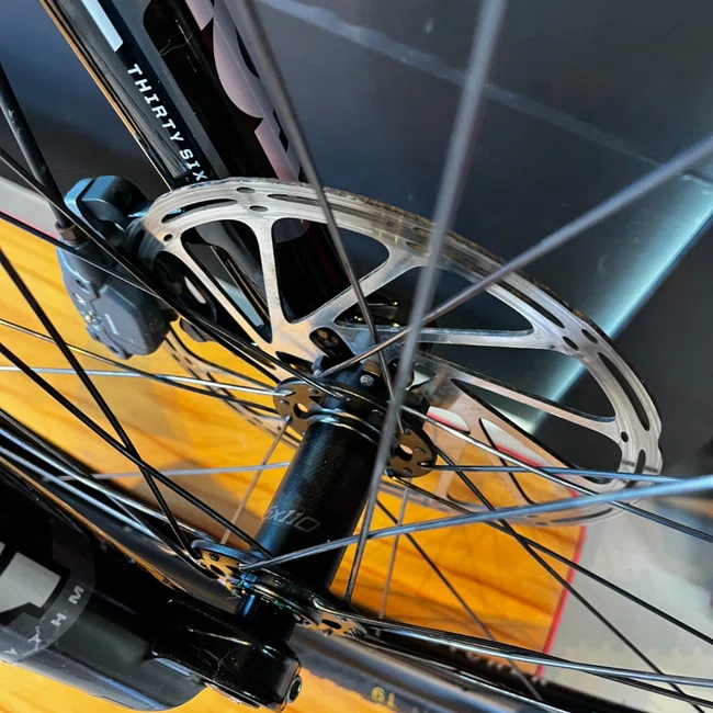 Bicicleta Specialized Aro 29 Levo G3 Comp Carbon 12v Grafite e Preto - Seminova