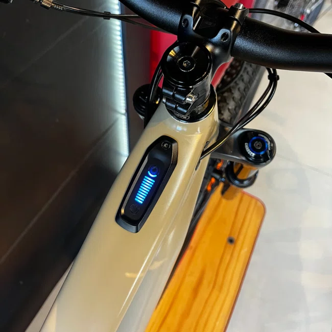 Bicicleta Specialized Aro 29 Turbo Levo Comp Alloy Xo1 12V Cinza e Laranja - Seminova
