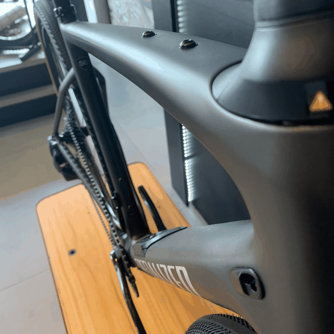 Bicicleta Specialized Diverge Comp Carbon Aro 700 GX AXS 12v Grafite e Preto - Seminova