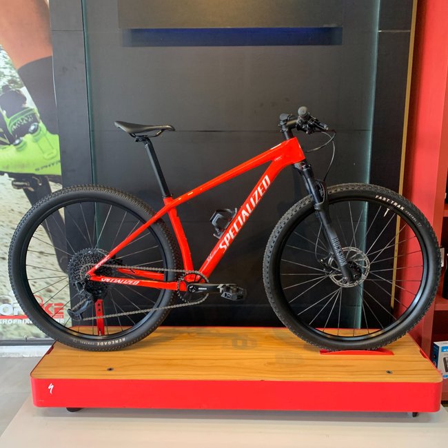 Bicicleta Specialized Epic Comp Aro 29 GX 12V Vermelho e Branco - Seminova