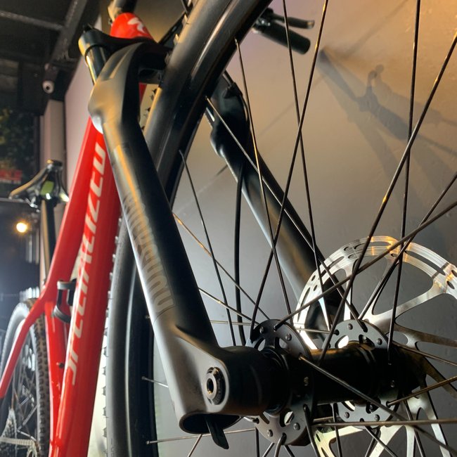 Bicicleta Specialized Epic Comp Aro 29 GX 12V Vermelho e Branco - Seminova