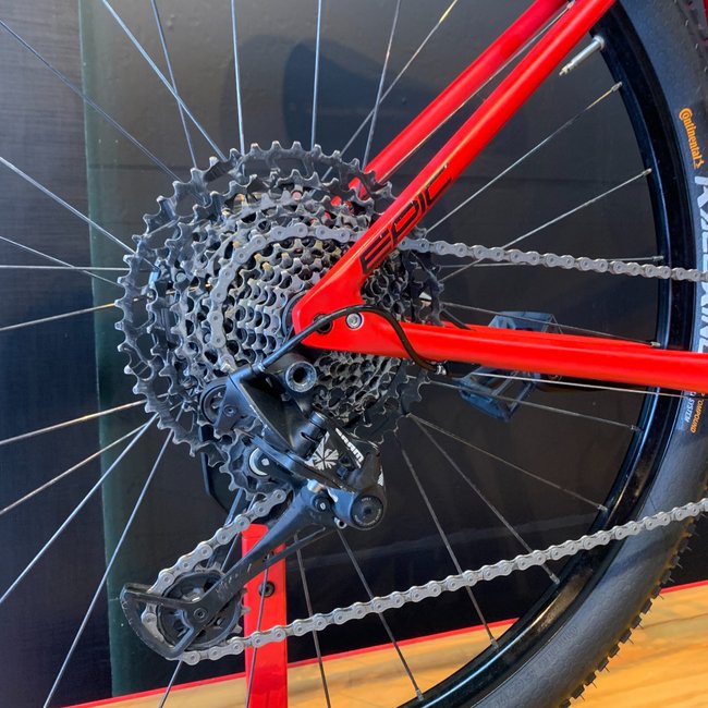 Bicicleta Specialized Epic Comp Carbon Aro 29 NX 12v Vermelha - Seminova