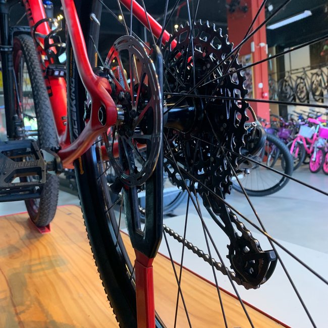 Bicicleta Specialized Epic Comp Carbon Aro 29 NX 12v Vermelha - Seminova