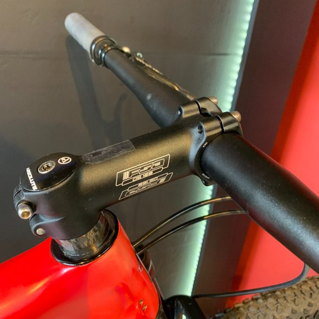 Bicicleta Specialized Epic Comp Carbon Aro 29 NX 12v Vermelha - Seminova