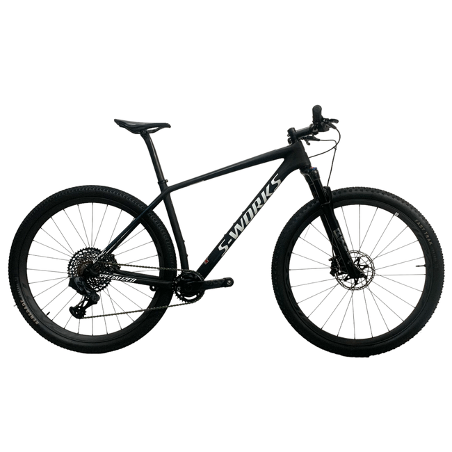 Bicicleta Specialized Epic S-Works HT Aro 29 XX1 AXS Rainbow 12v 2022 Preto e Branco -  Seminova
