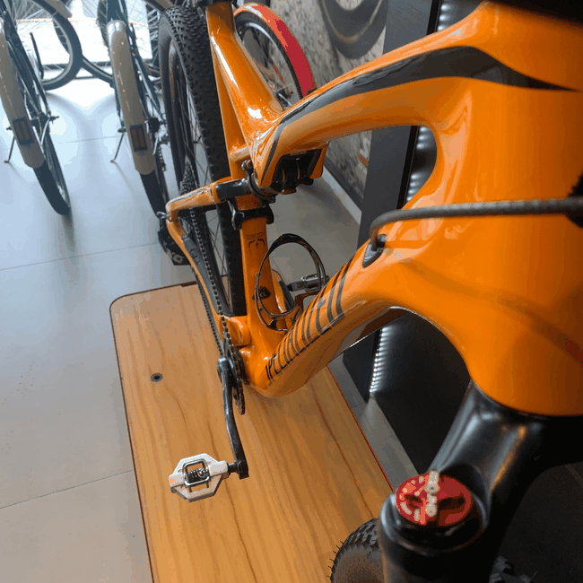 Bicicleta Specialized Epic Pro FSR Carbon Aro 29 SRAM X01 12v Laranja - Seminova