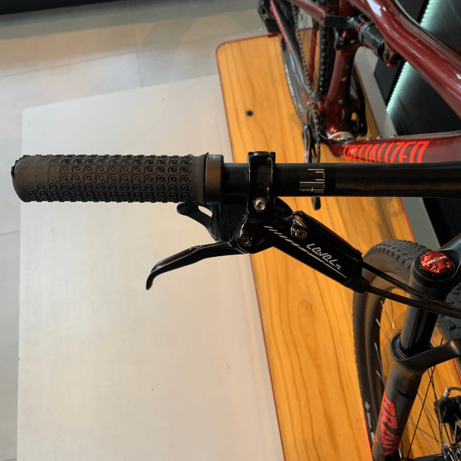 Bicicleta Specialized Epic Race Full Expert Carbon Aro 29 GX 12v 2020 Bordo - Seminova