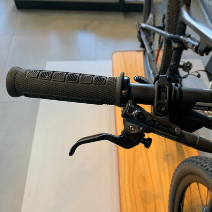 Bicicleta Specialized Epic Race Full S-Works Carbon Aro 29 XTR 12v 2022 Preto - Seminova