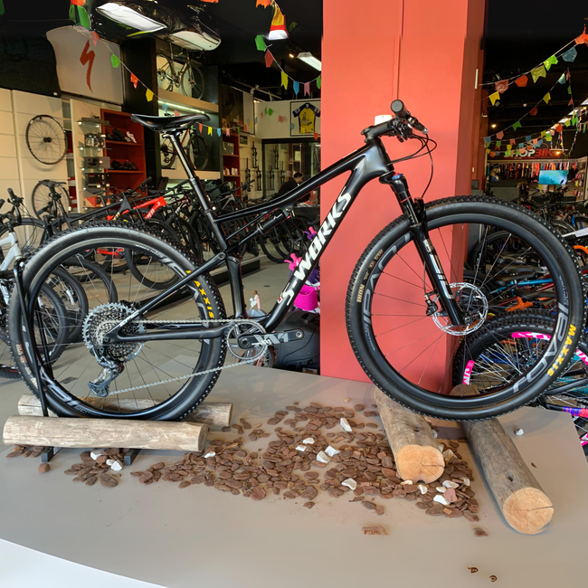 Bicicleta Specialized Epic S-Works Full Aro 29 XO1 12v Preto - Seminova