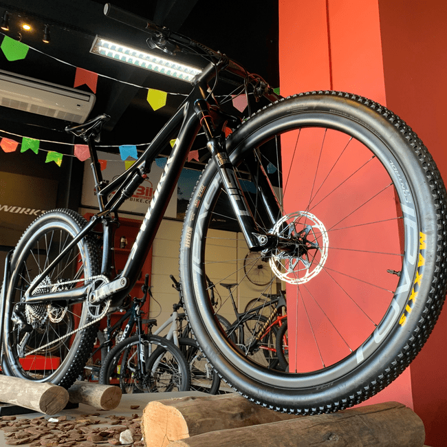 Bicicleta Specialized Epic S-Works Full Aro 29 XO1 12v Preto - Seminova
