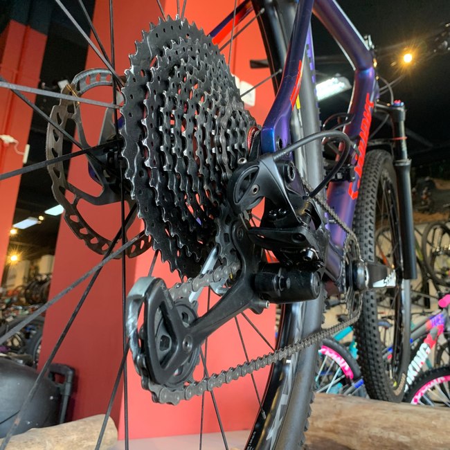 Bicicleta Specialized Epic S-Works HT Aro 29 XX1 12v Roxa Camaleão - Seminova