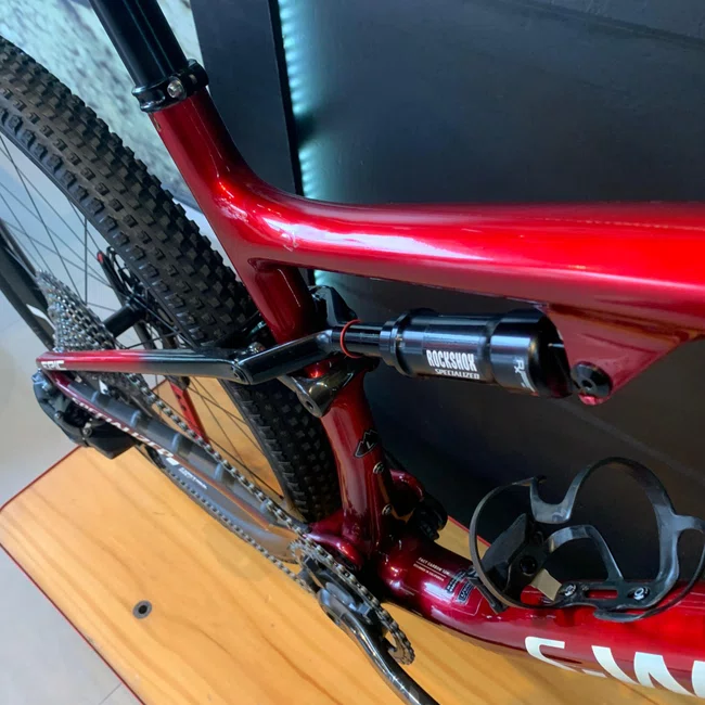 Bicicleta Specialized Epic S-Works xx1 12v Aro 29 Vermelho e Branco - Seminova