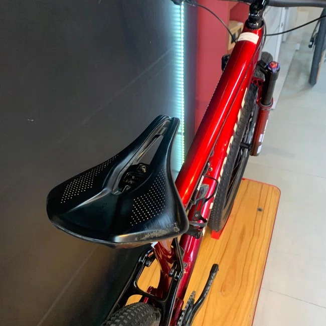 Bicicleta Specialized Epic S-Works xx1 12v Aro 29 Vermelho e Branco - Seminova