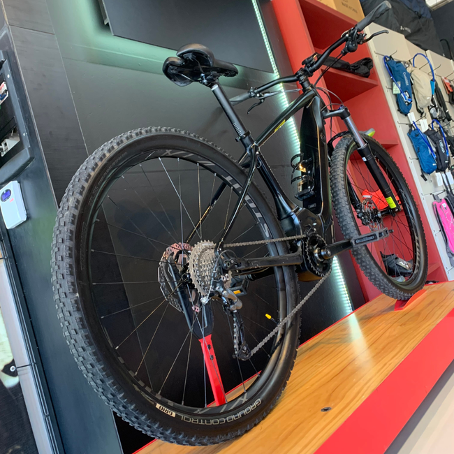 Bicicleta Specialized Turbo Levo HT Aro 29 Alivio 9v 2021 Preto - Seminova