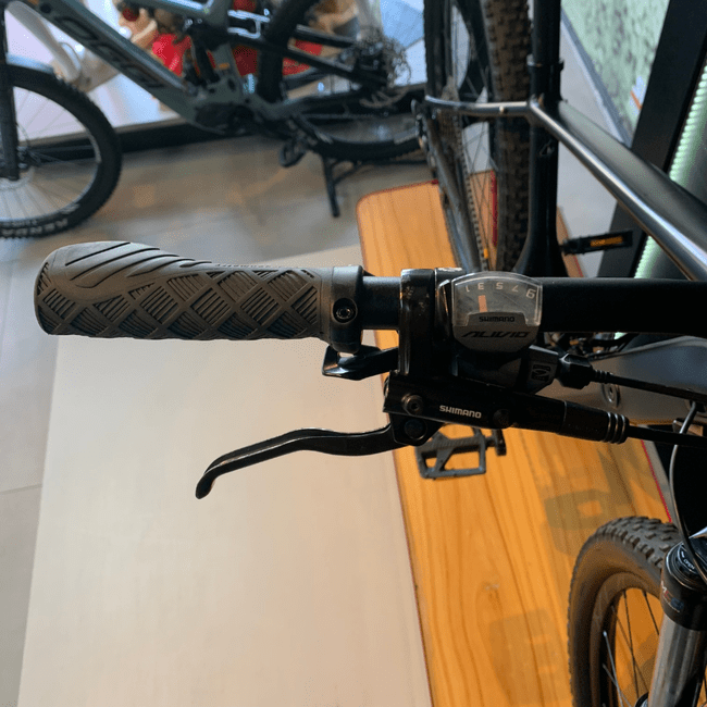 Bicicleta Specialized Turbo Levo HT Aro 29 Alivio 9v 2021 Preto - Seminova