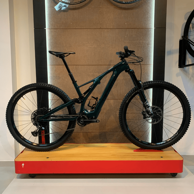 Bicicleta Specialized Levo SL Comp Carbon Aro 29 Verde e Preto - Seminova