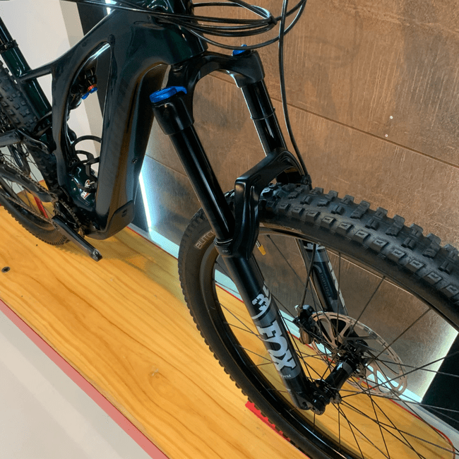 Bicicleta Specialized Levo SL Comp Carbon Aro 29 Verde e Preto - Seminova