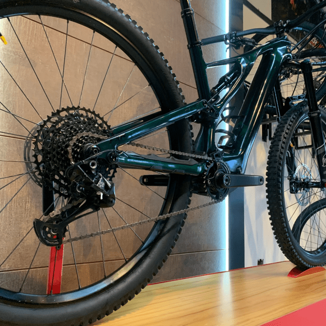Bicicleta Specialized Levo SL Comp Carbon Aro 29 Verde e Preto - Seminova