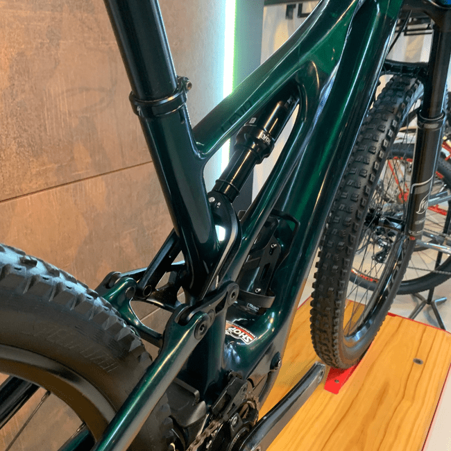 Bicicleta Specialized Levo SL Comp Carbon Aro 29 Verde e Preto - Seminova